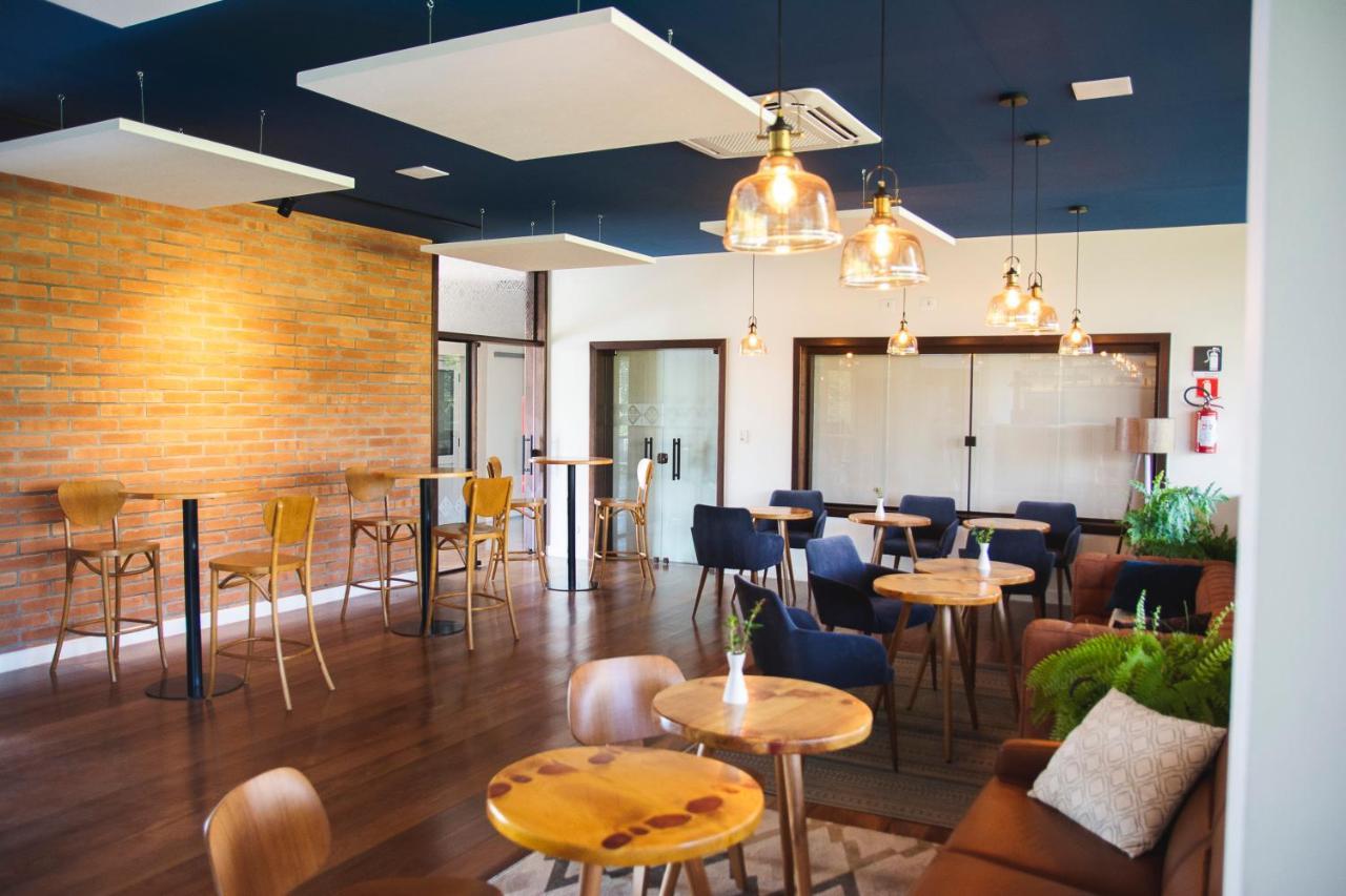 Borgen Hotel Castro Bagian luar foto